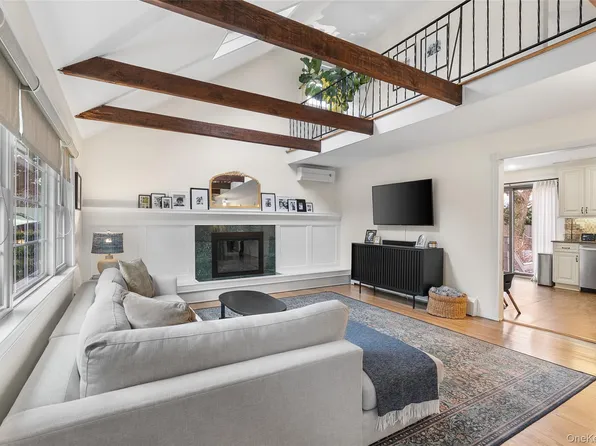 62 Smith Street, Greenlawn, NY 11740