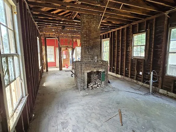 307 Marine St, Mobile, AL 36604