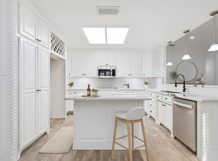 509 Forest Edge St, Burleson, TX 76028