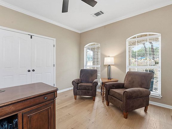 5th image of 4601 Foster Ranch Rd