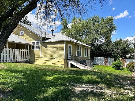 3rd image of 603 E Losoya St