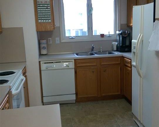 4th image of 3283 White Oak Ct