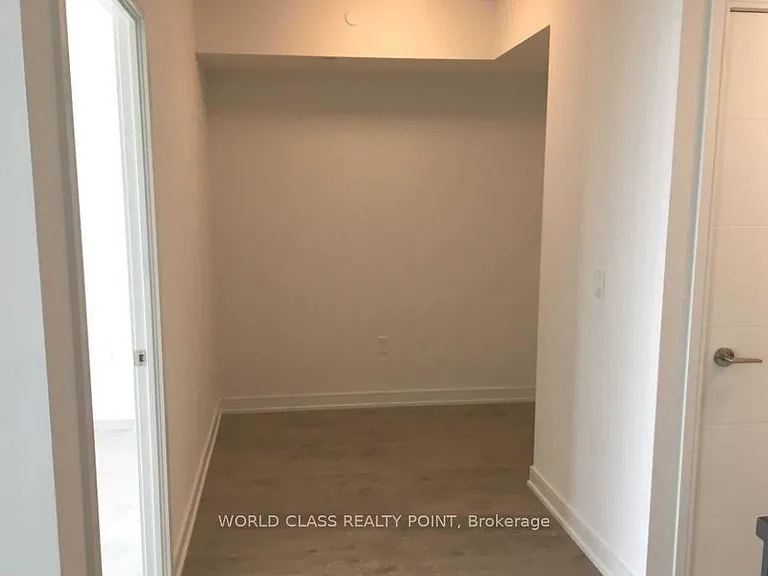 50 Wellesley St E #903 — Photo 11