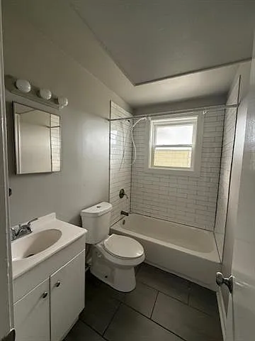 2 bed, 1.0 bath, 750 sqft, $1,375 — Photo 4