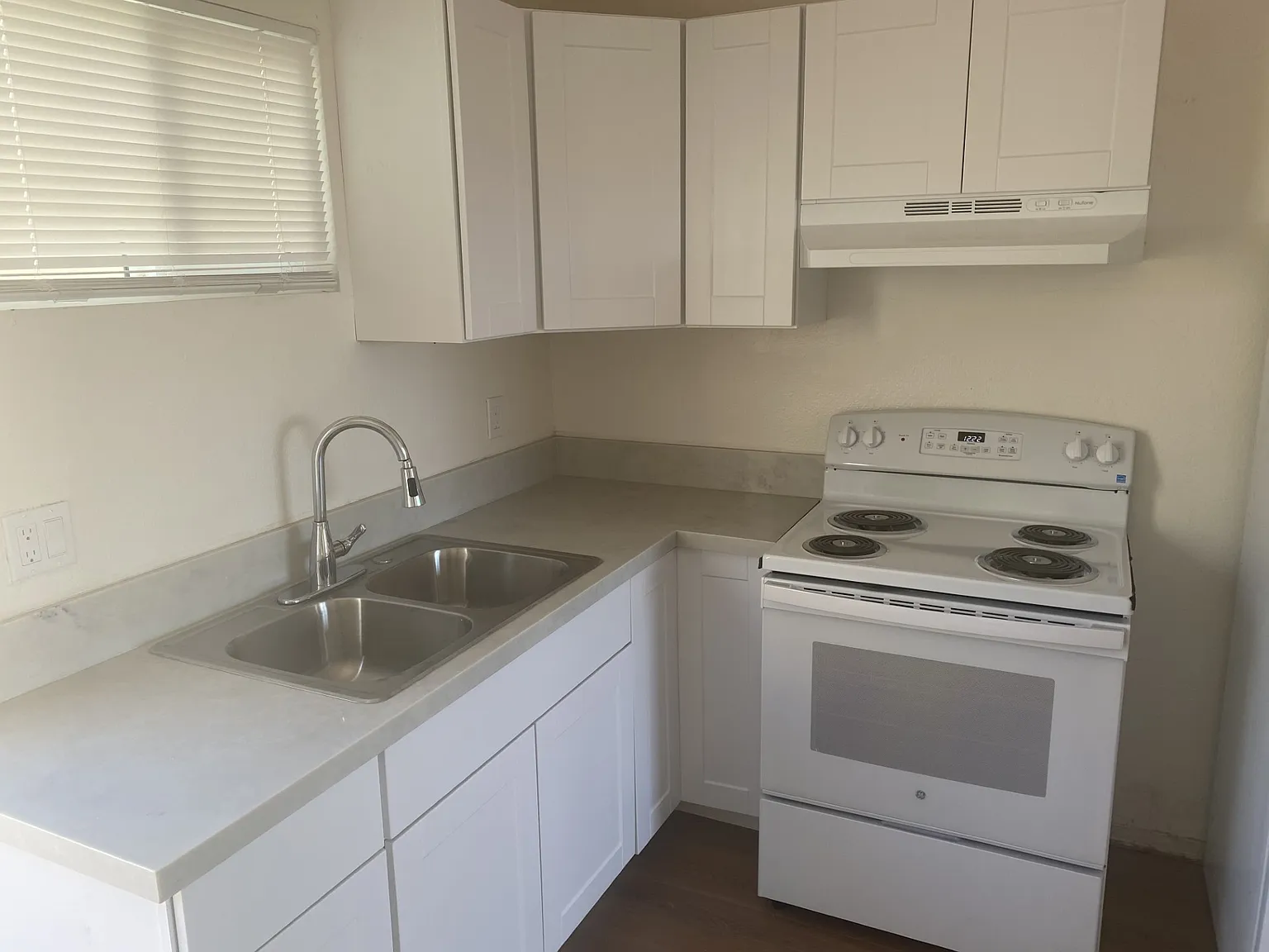 1 bed, $1,625 — Photo 2