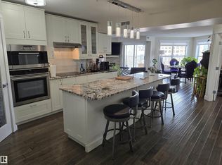 Railtown On The Park, Edmonton, AB T5K 2Y8