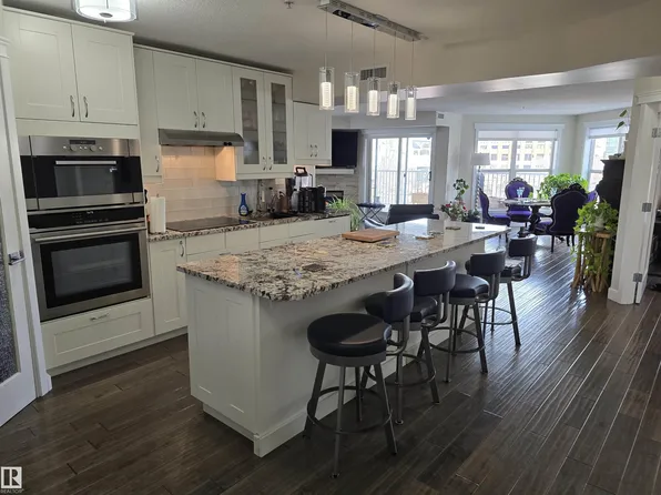 10311 111th St NW #404, Edmonton, AB T5K 2Y8