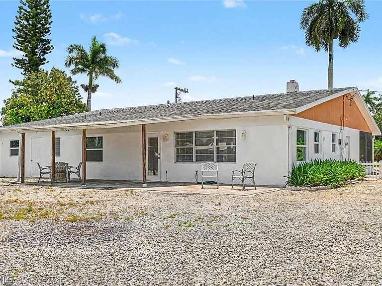 20 Estate Dr — Photo 15