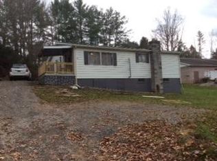 42 Rainbow Rd, Summersville, WV 26651
