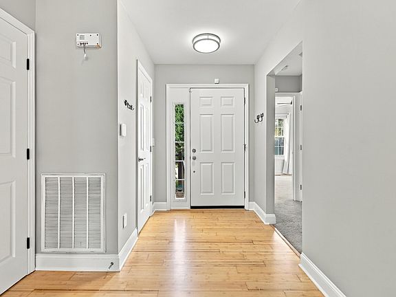 2nd image of 4009 Mantua Way