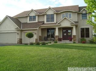 7662 Ridgeview Way, Chanhassen, MN 55317