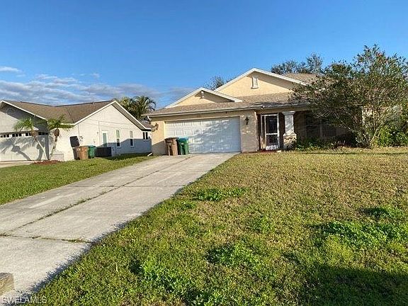 2nd image of 1221 SW 34th Ter