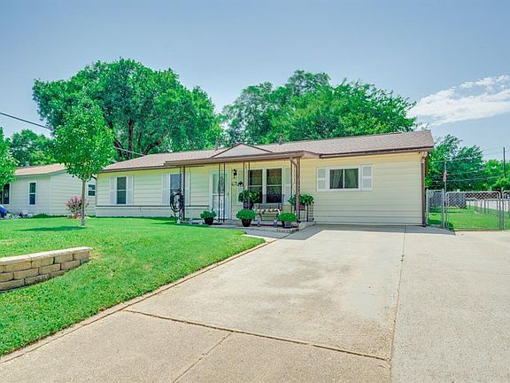 2nd image of 1408 Bates Ct