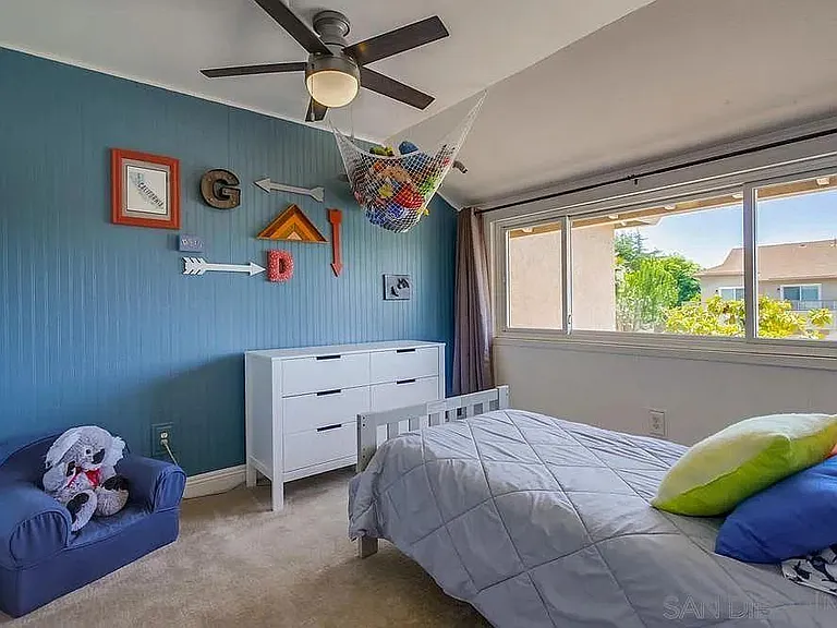 13563 Longfellow Ln — Photo 36