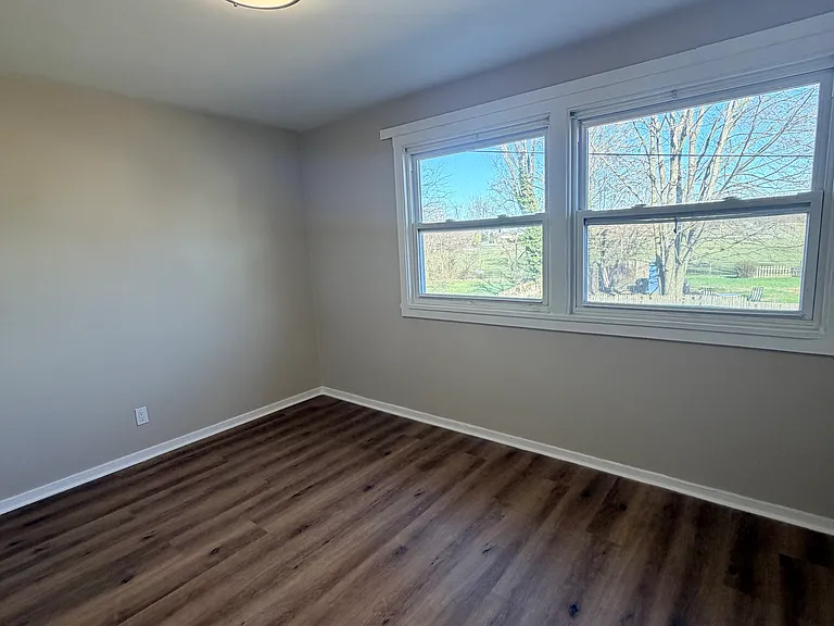2026 Ellsworth St #2026 — Photo 9