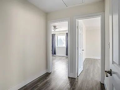3rd image of 225 Rosecrans Ave APT 2