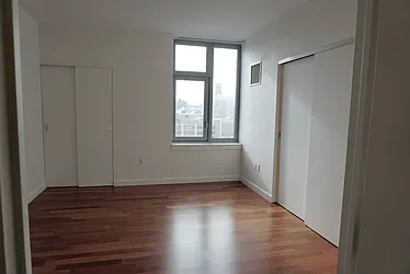 Rented by R New York