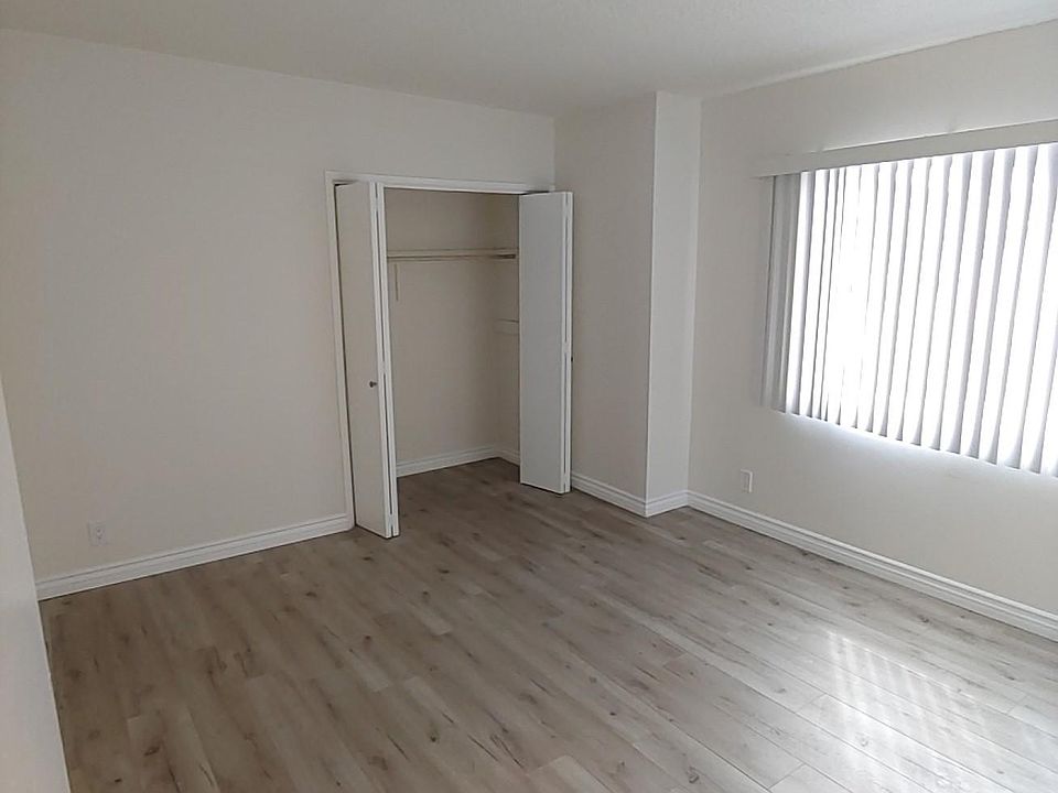 Good size bedroom with window