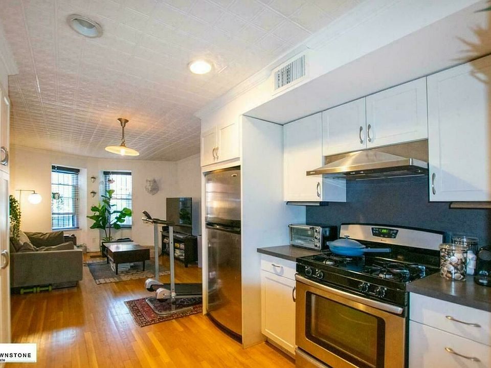 1st image of 490 10th St #Garden