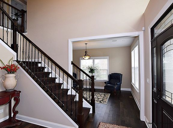 4th image of 40W908 Fox Creek Dr