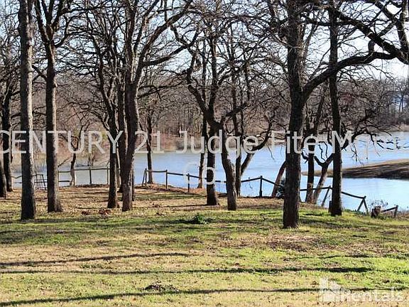 3rd image of 109 Timber Lake Ln