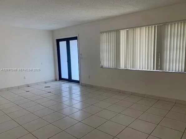 11784 SW 16th St, Miami, FL 33175