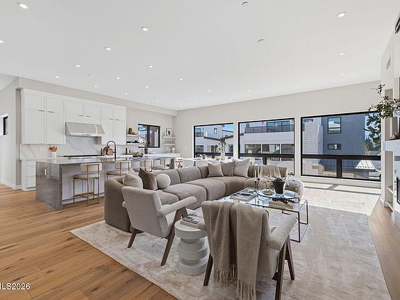 5th image of 50 Campolina St