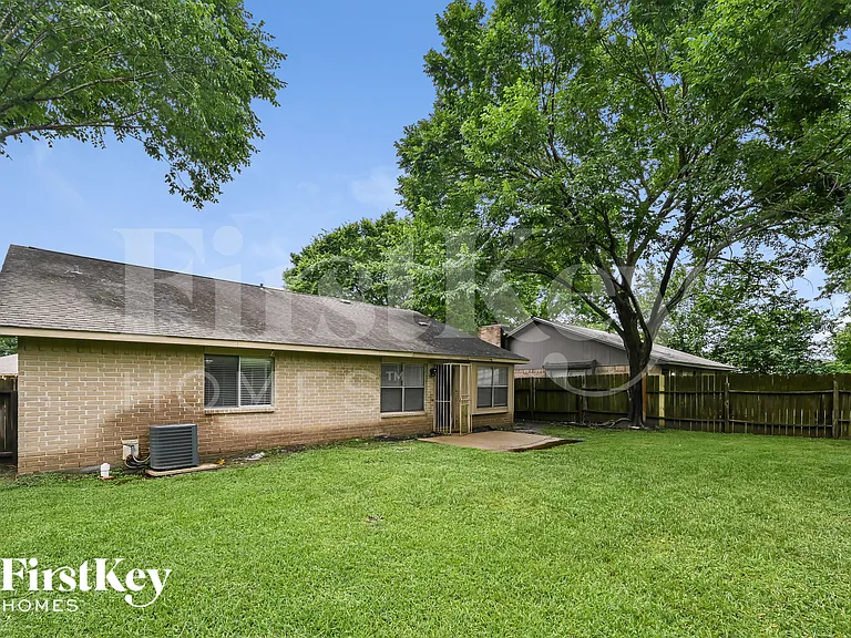 15823 Baybriar Dr — Photo 16