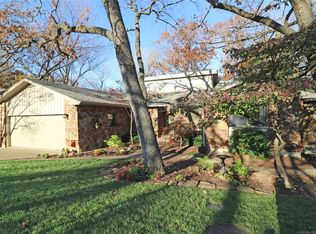 640 Oakridge Dr, Bartlesville, OK 74006