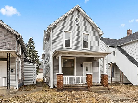 3rd image of 706 3rd St