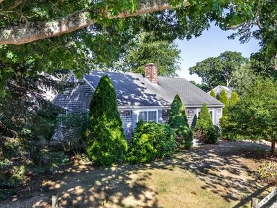 19 Country Cir, South Dennis, MA, 02660