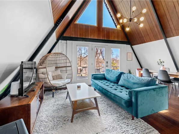 11819 White Oak Dr, Garfield, AR 72732