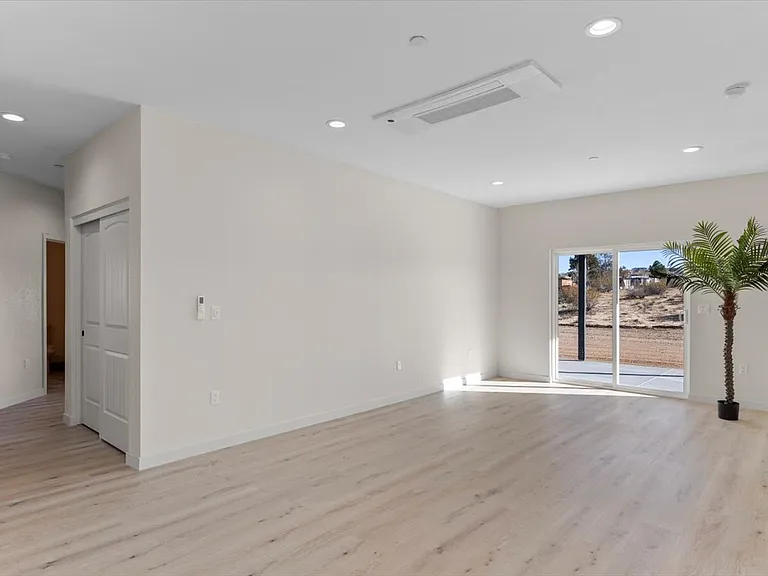 10094 Joshua Blvd — Photo 9