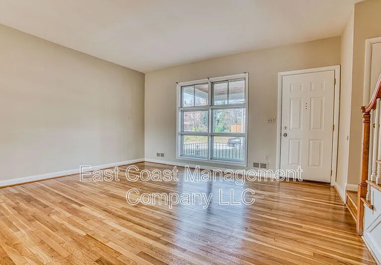 6149 Dunroming Rd — Photo 4