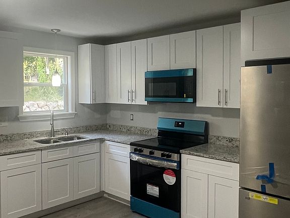 3rd image of 1440 Plainfield Pike Floor 1