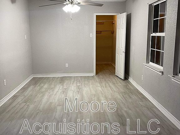 5th image of 302 E Kansas St