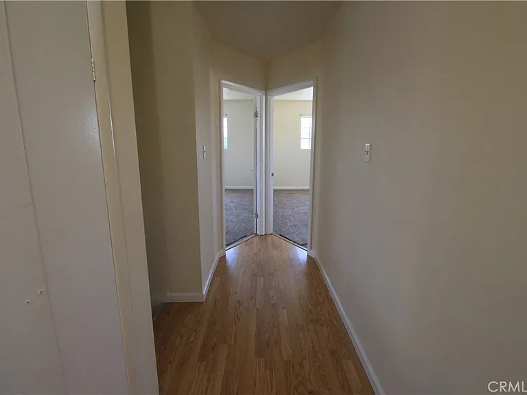 1051 W 46th St — Photo 13