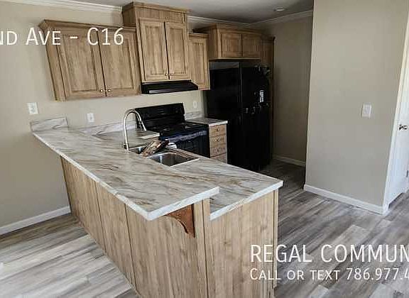 4th image of 1300 Hand Ave #C16
