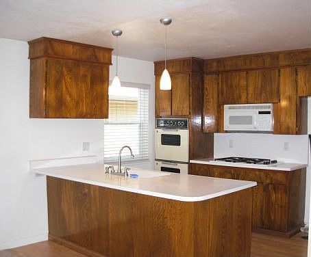 2nd image of 1646 Donner Way