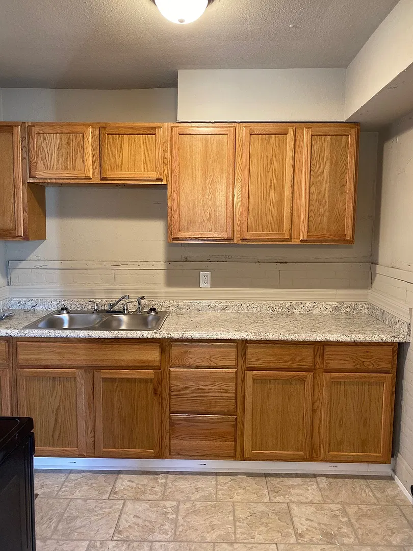 2 Bedroom 1 Bath Duplex in Millington — Photo 3