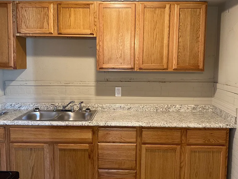 7835 Harrold Cv — Photo 3
