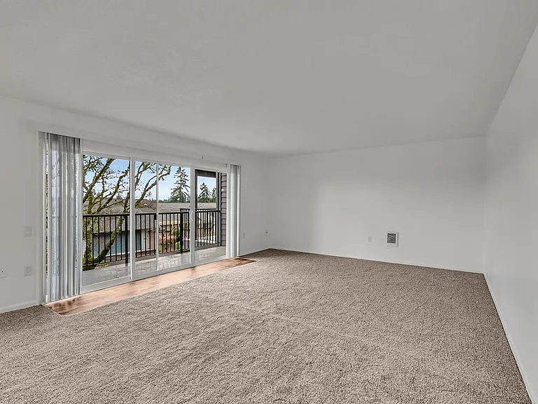 Kingcity Apartments — Photo 131