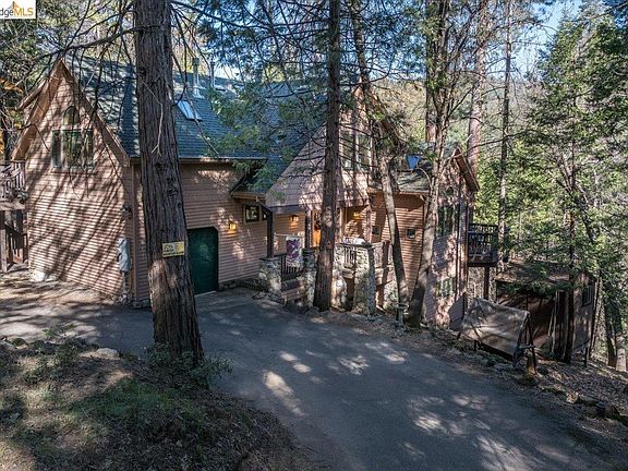 3rd image of 23160 Mark Twain Dr