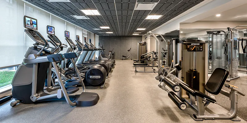 Rented by Greystar | media 11