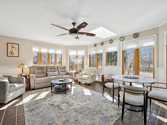 5th image of N2337 West Main ROAD