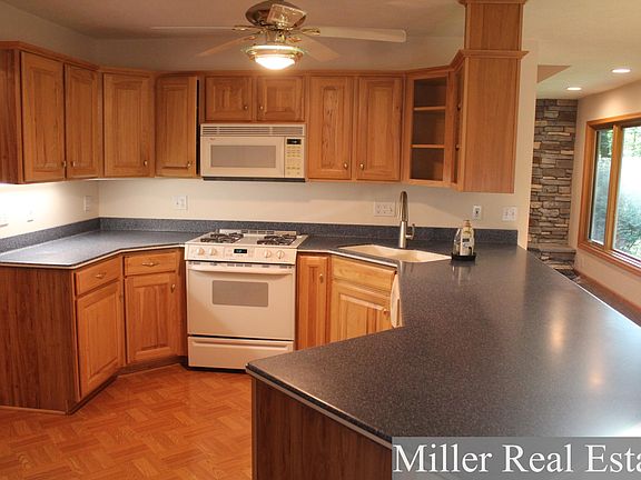 5th image of 8042 N Asterwood Ct