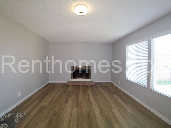 2nd image of 10275 Empress Ave