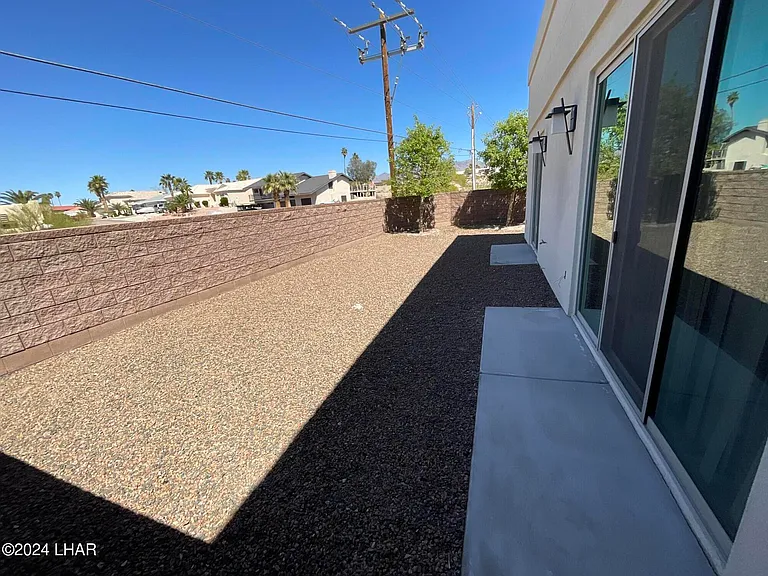 649 Avenida Laredo #101A — Photo 22