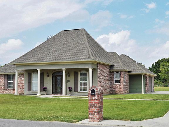 3rd image of 8914 Oak Creek Ln