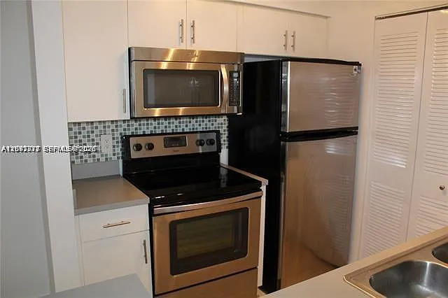 1247 SW 46th Ave #1308 — Photo 2